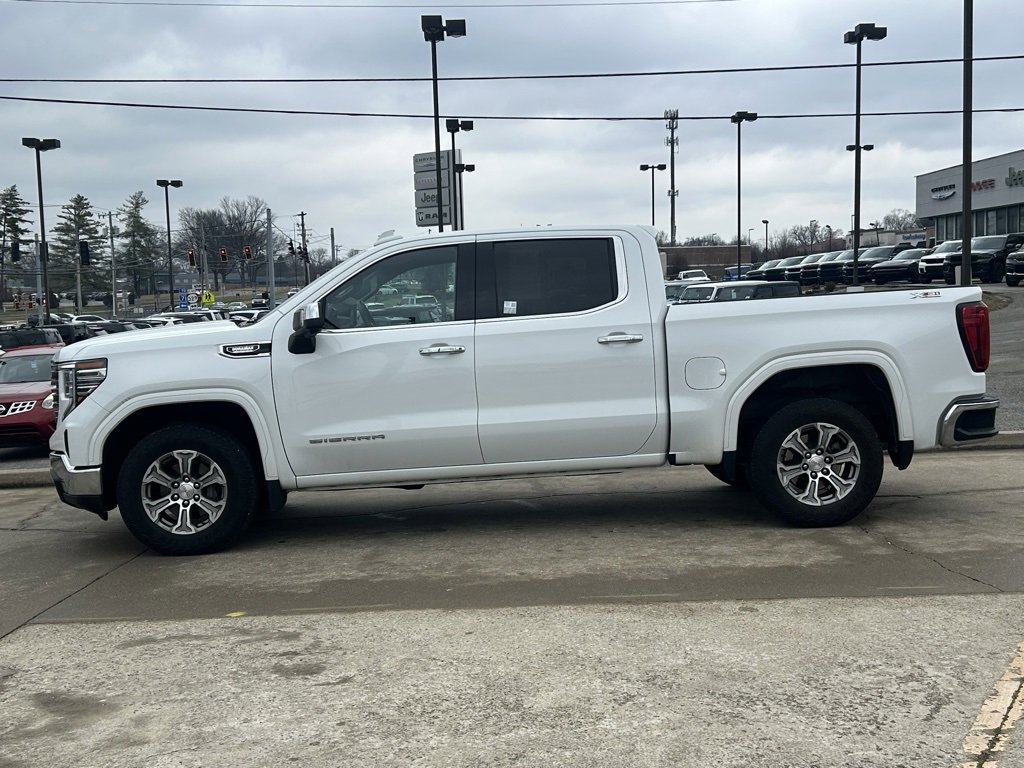 Used 2024 GMC Sierra 1500 SLT w/ X31 Off-Road Package image 9