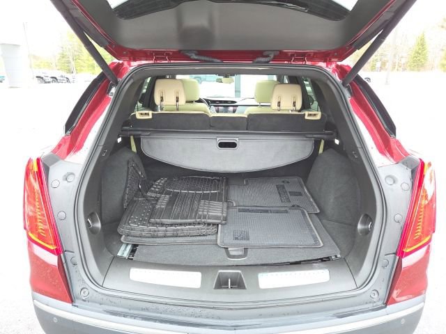 Used 2017 Cadillac XT5 Luxury image 22