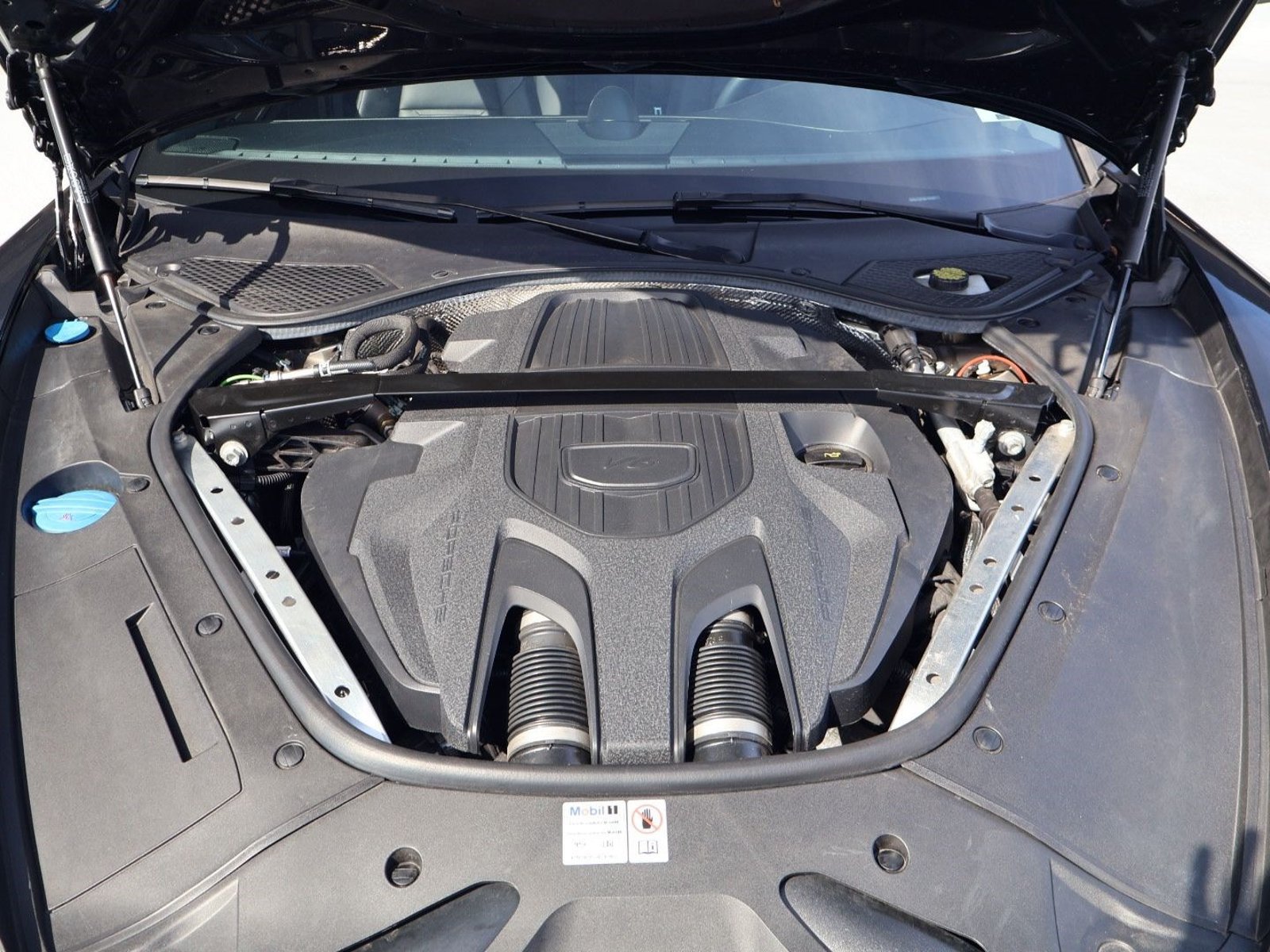 Certified 2023 Porsche Panamera Platinum Edition RWD image 21