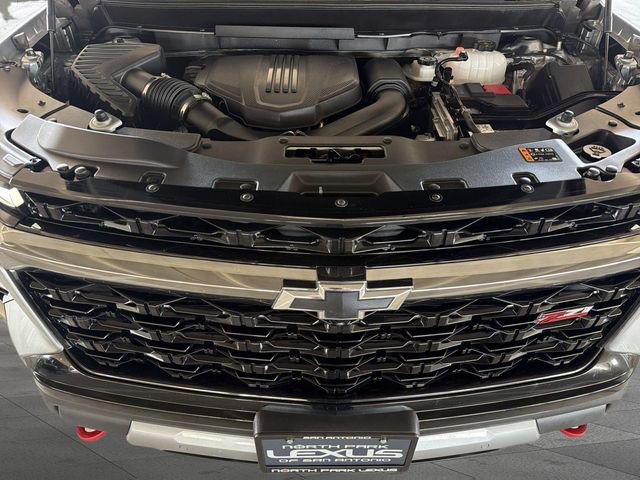 Used 2025 Chevrolet Traverse Z71 w/ Enhanced Driving Package AWD/4WD image 25