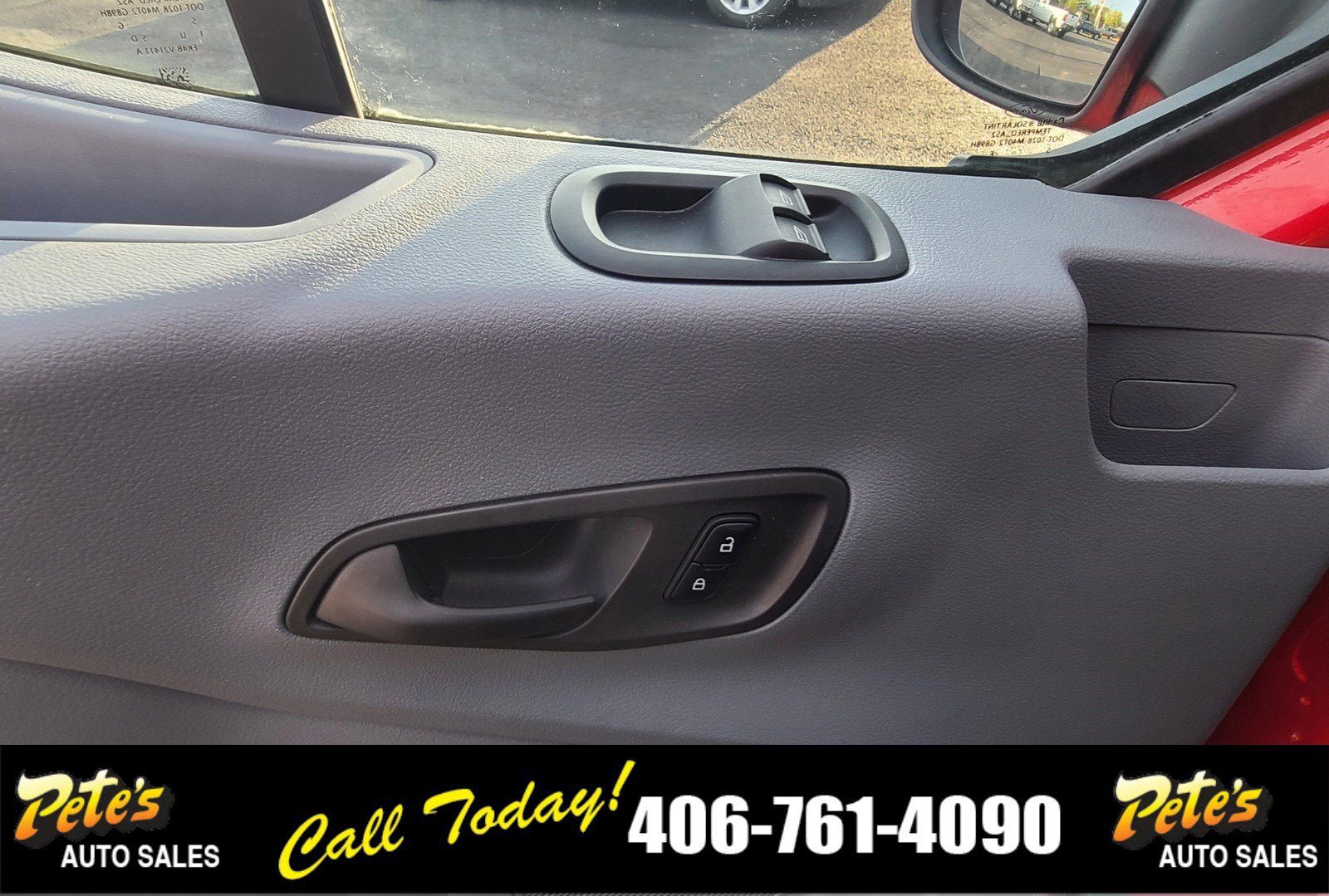 Used 2015 Ford Transit 150 XLT RWD image 19