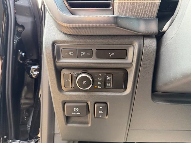 Used 2023 Ford F150 Platinum image 22