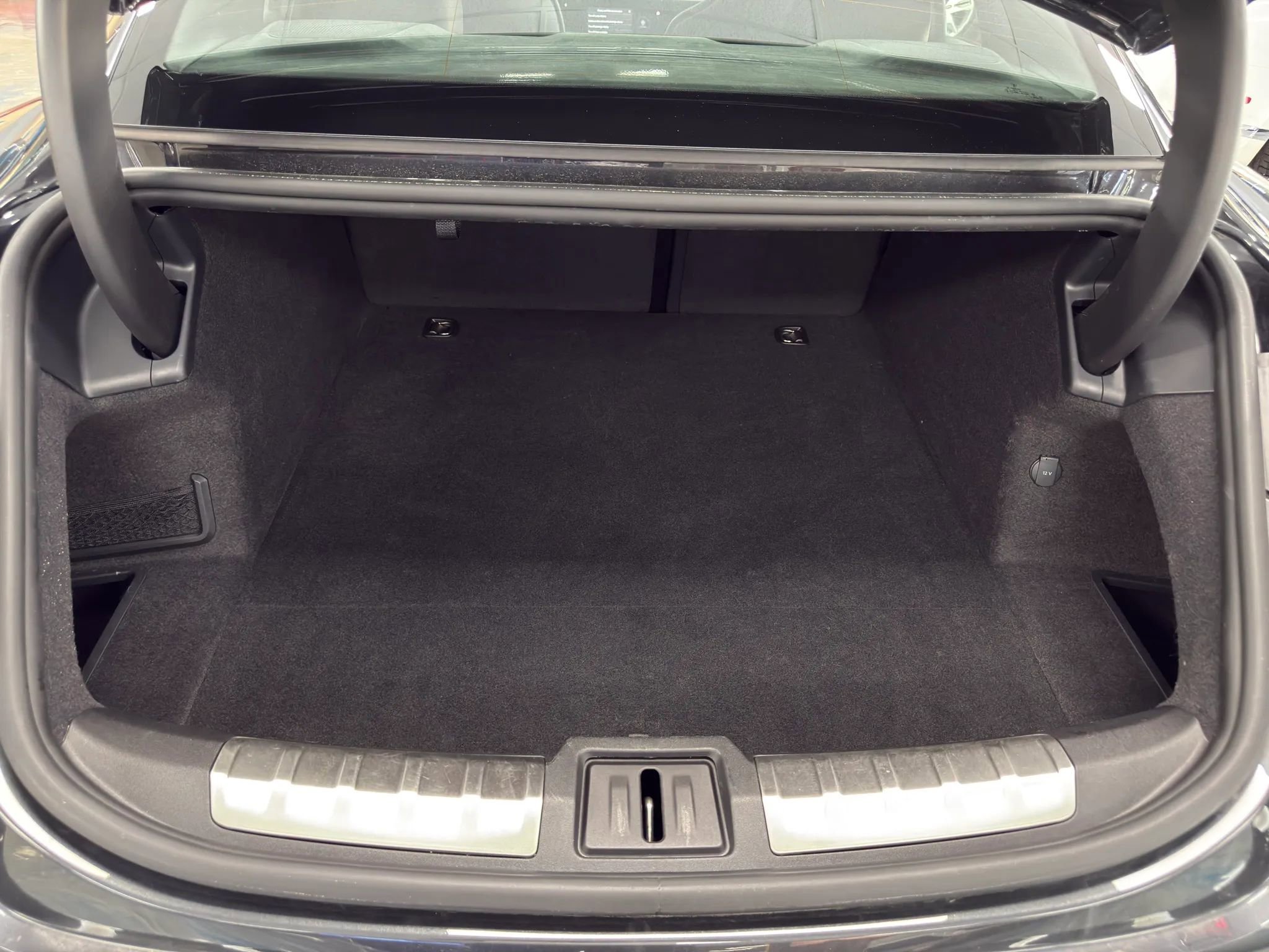 Used 2022 Porsche Taycan GTS AWD/4WD image 15