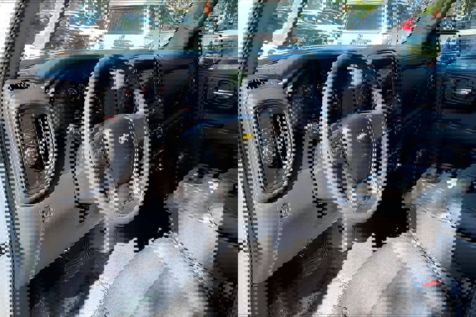 Used 2023 Chevrolet Silverado 1500 Custom image 14