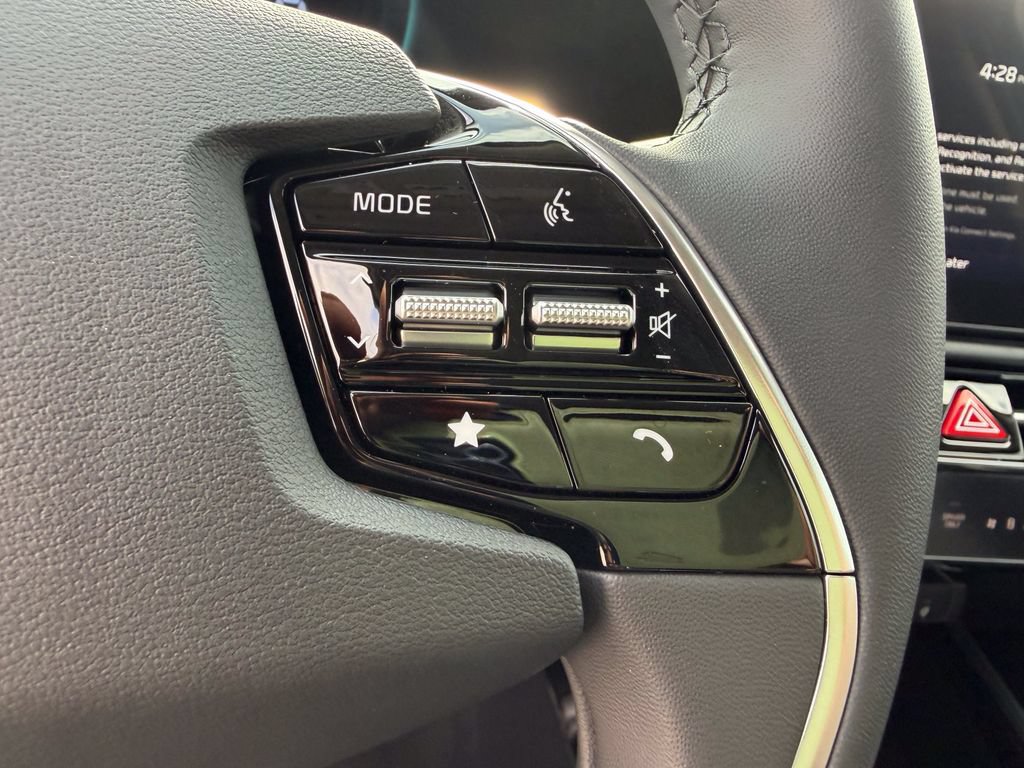 New 2026 Kia Niro EX FWD image 25