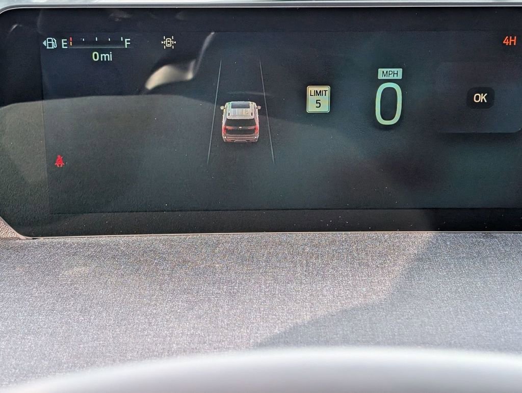 New 2025 Ford Expedition Active image 27