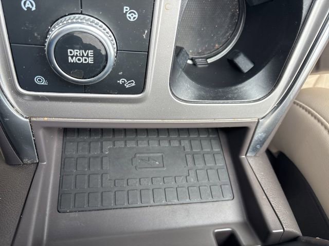 Used 2020 Ford Explorer Platinum w/ Premium Technology Package AWD/4WD image 17