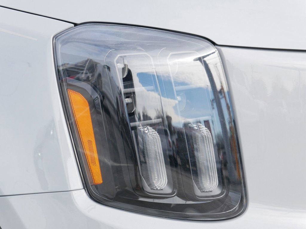 Used 2025 Kia Telluride SX Prestige X-Pro image 5