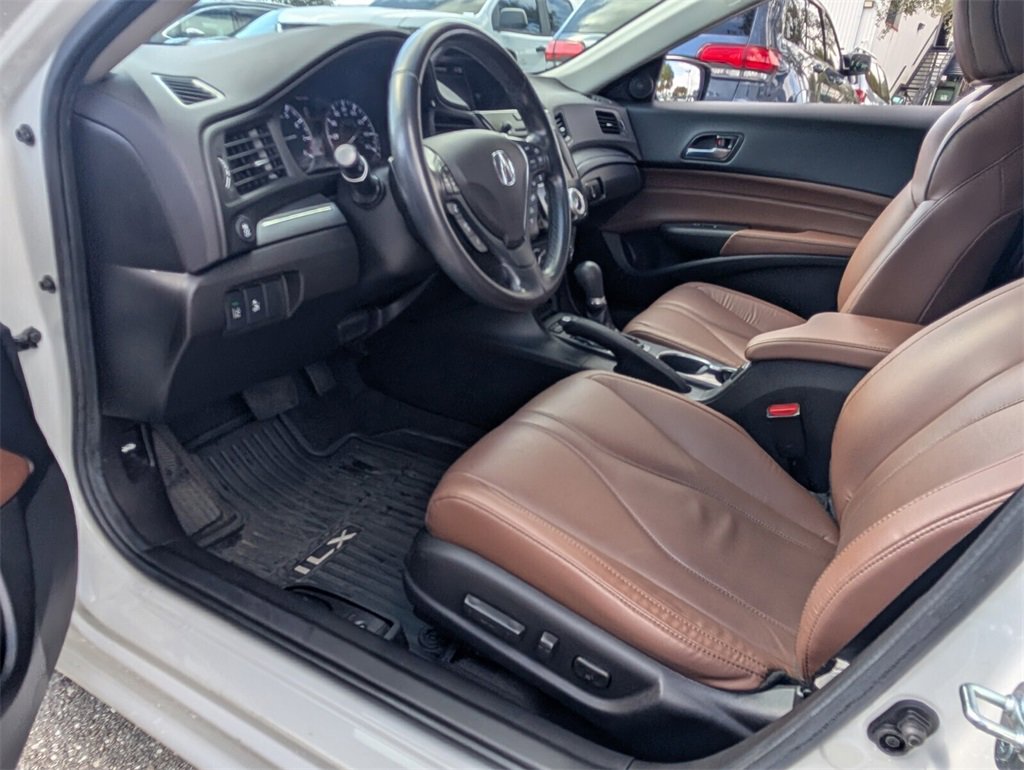 Used 2021 Acura ILX w/ Premium Package image 11