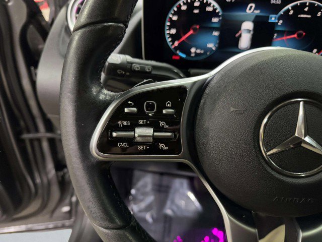 Used 2021 Mercedes-Benz GLA 250 4MATIC w/ Premium Package image 29