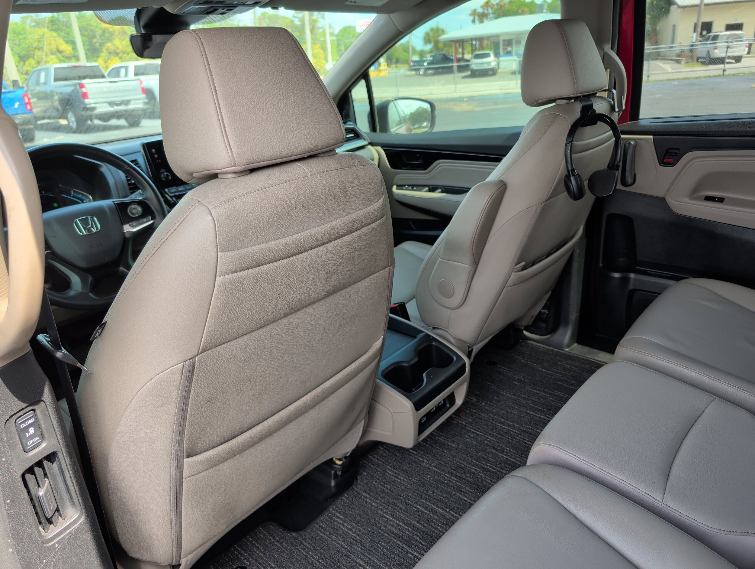 Used 2023 Honda Odyssey Touring image 16