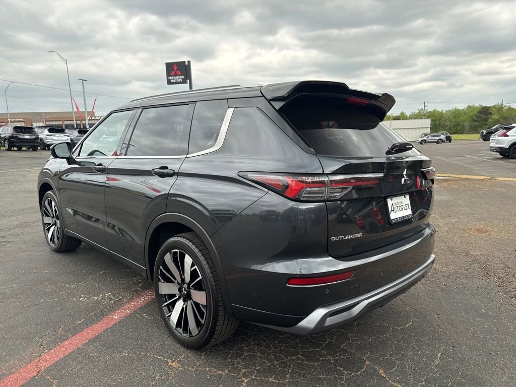 Used 2026 Mitsubishi Outlander SEL image 10