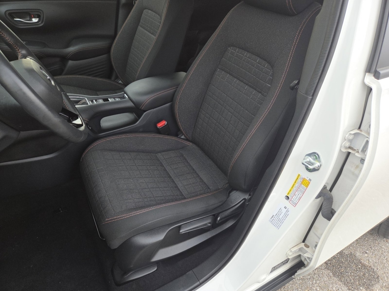 Used 2024 Honda HR-V Sport image 23