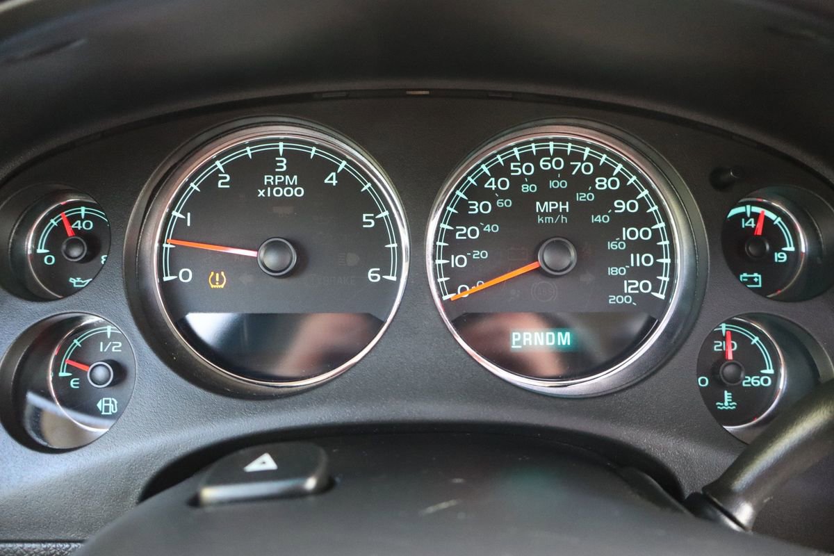 Used 2013 Chevrolet Tahoe LTZ image 36