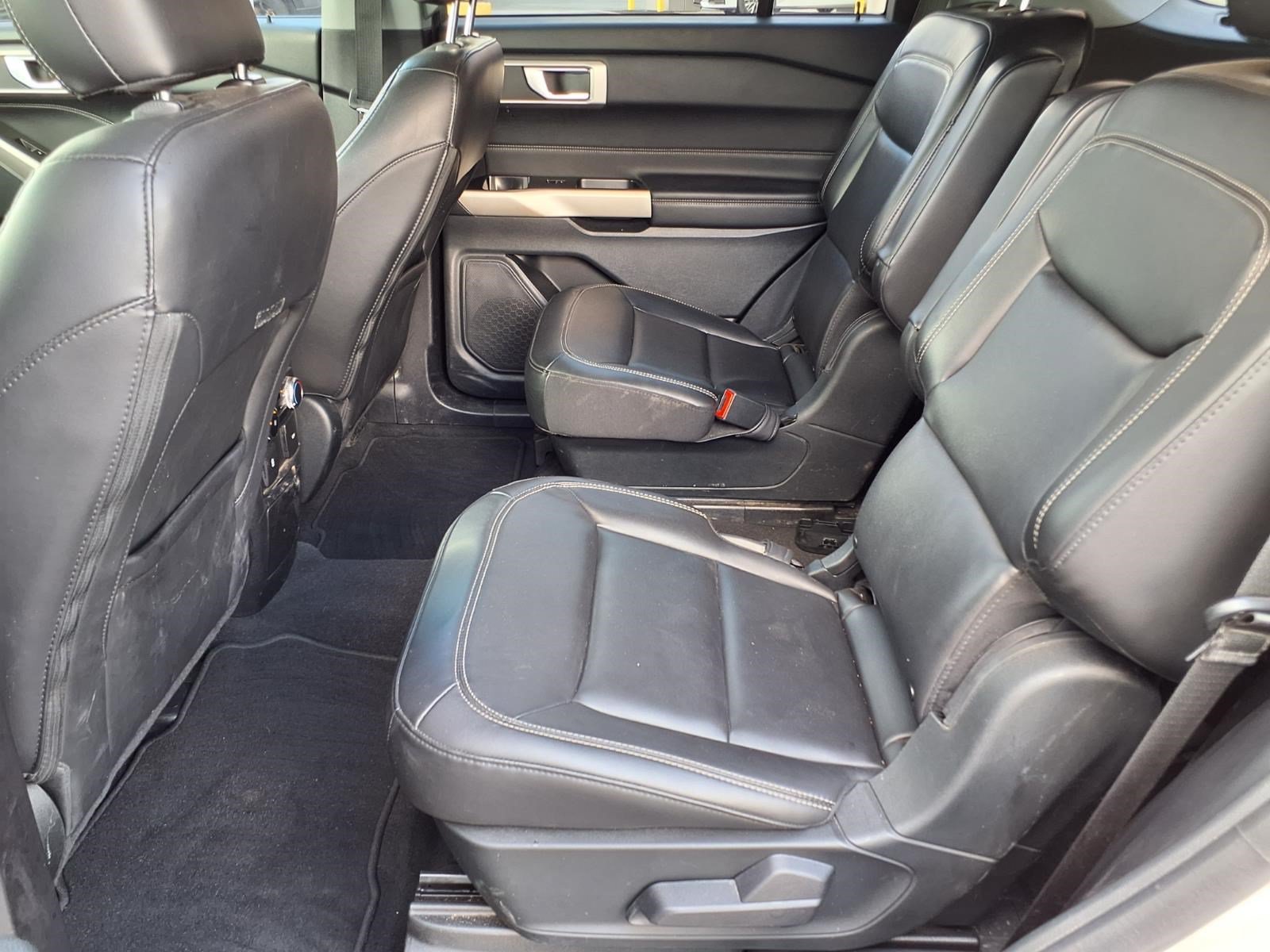 Certified 2023 Ford Explorer XLT w/ Equipment Group 202A RWD image 11