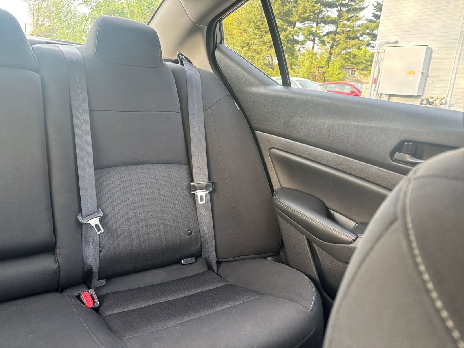 Used 2025 Nissan Altima 2.5 SV image 36