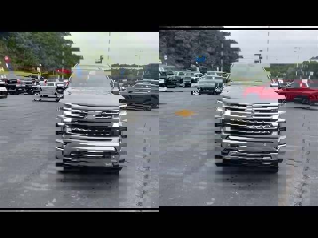 New 2026 Chevrolet Silverado 1500 LTZ w/ LTZ Premium Package image 3