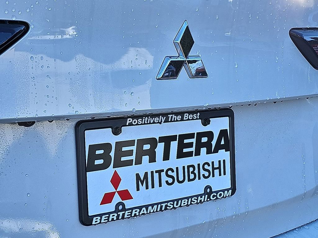 New 2026 Mitsubishi Outlander SE image 20