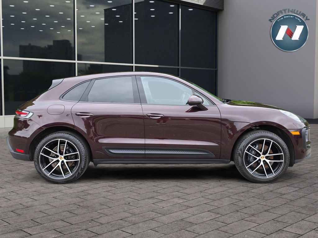 Used 2023 Porsche Macan AWD/4WD image 6