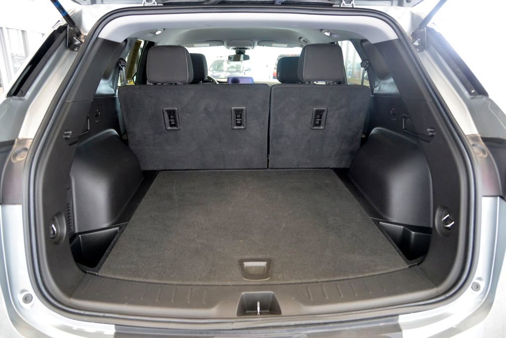 Used 2023 Chevrolet Blazer LT image 28