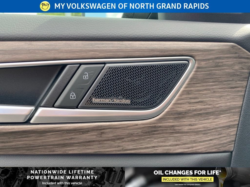 New 2026 Volkswagen Atlas SEL Premium R-Line AWD/4WD image 7
