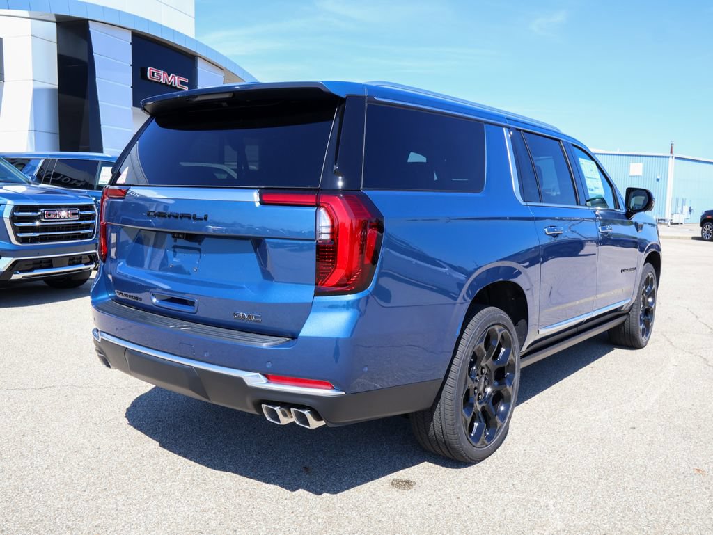 New 2026 GMC Yukon XL Denali w/ Denali Reserve Package AWD/4WD image 3