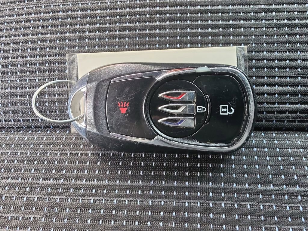 Used 2024 Buick Envista Preferred w/ Advanced Safety Package image 31