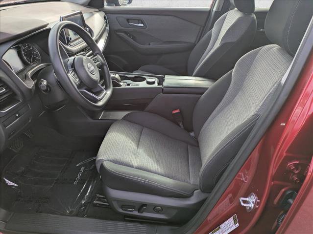 Used 2022 Nissan Rogue SV image 16