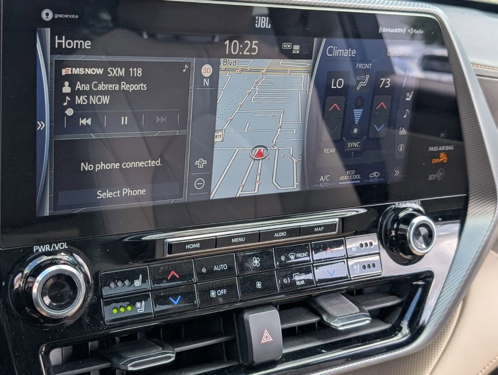 Used 2021 Toyota Highlander Platinum image 20