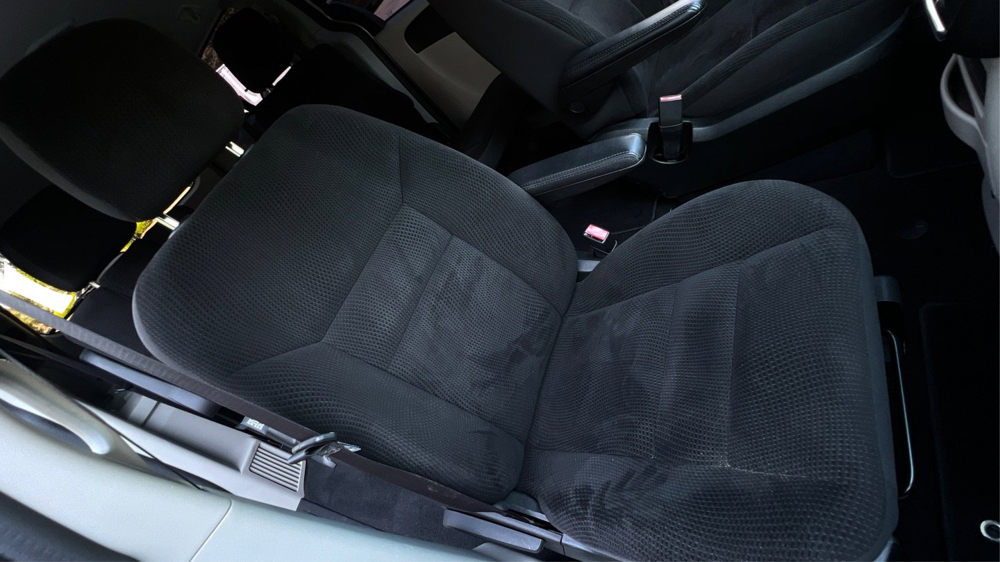 Used 2019 Dodge Grand Caravan SE w/ UConnect Hands-Free Group FWD image 34
