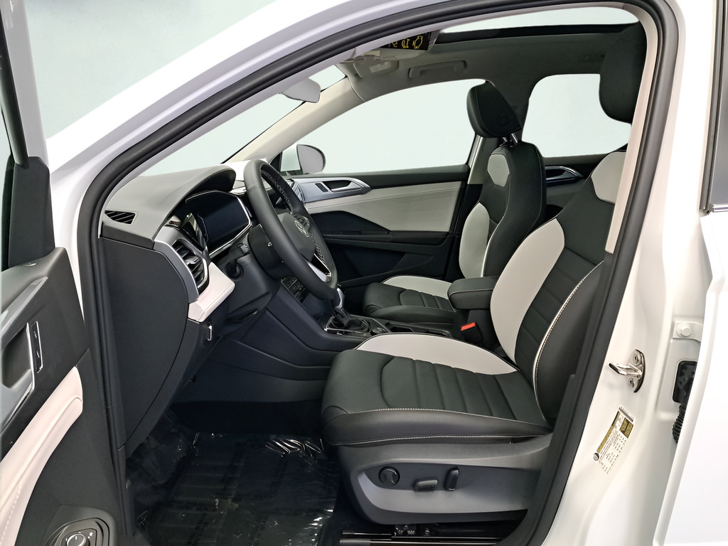 New 2025 Volkswagen Taos SEL AWD/4WD image 12