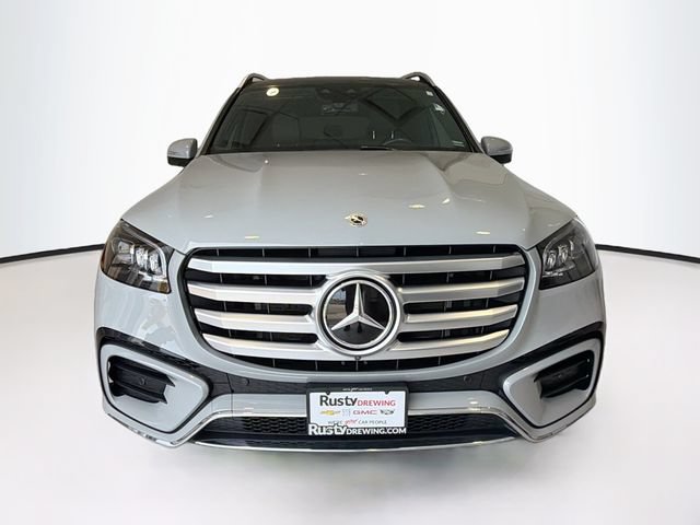 Used 2024 Mercedes-Benz GLS 450 4MATIC image 2