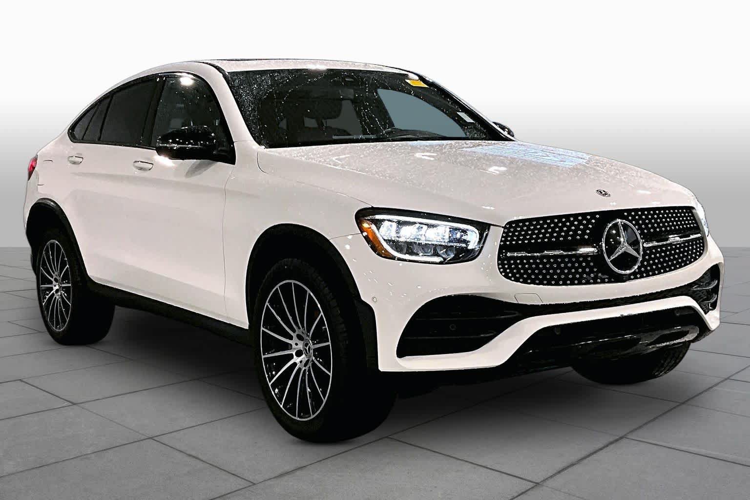 Used 2023 Mercedes-Benz GLC 300 4MATIC Coupe image 3