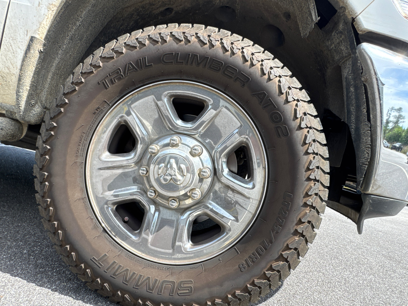 Used 2015 RAM 2500 Tradesman w/ Chrome Appearance Group AWD/4WD image 13