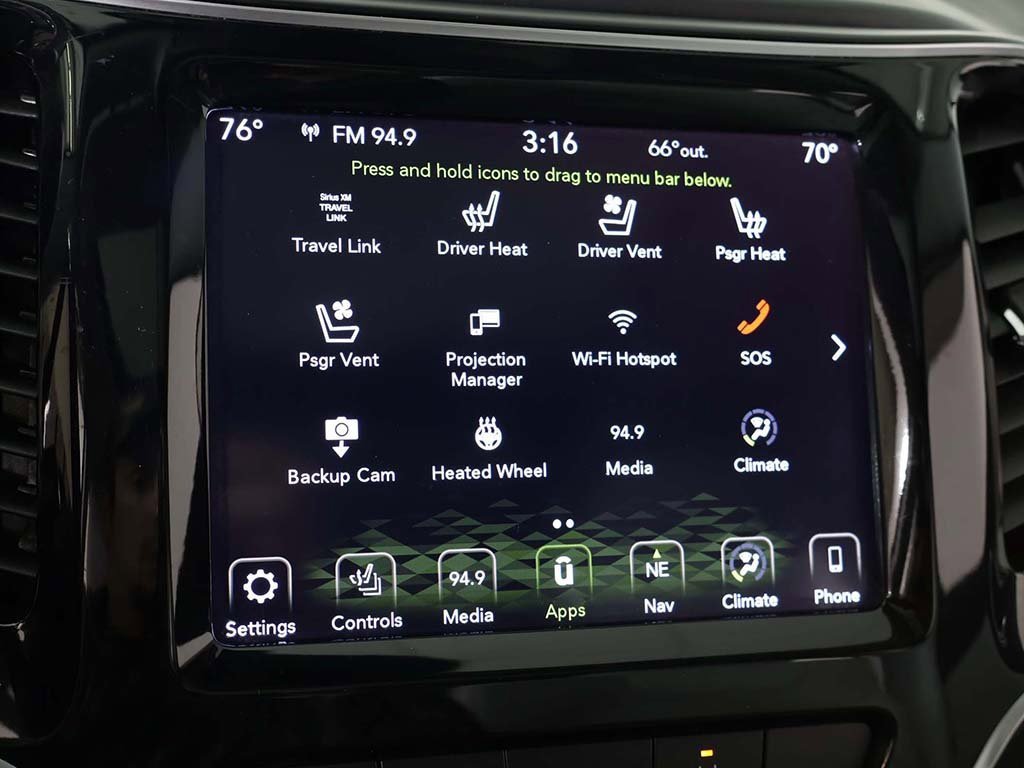 Used 2019 Jeep Cherokee Overland w/ Technology Group image 52