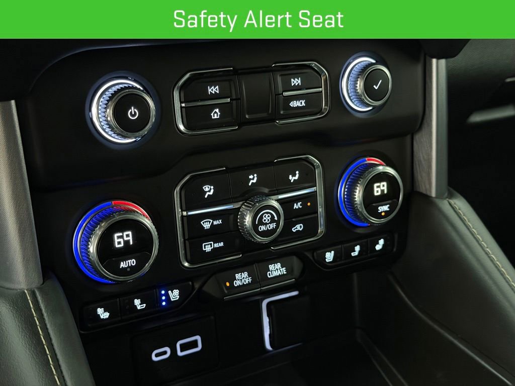 Used 2023 GMC Yukon SLT w/ SLT Premium Package AWD/4WD image 38