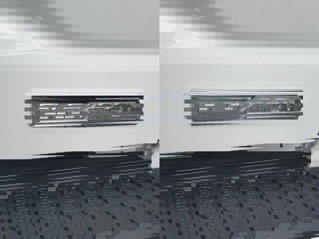 New 2026 GMC Sierra 1500 Elevation w/ Elevation Premium Package image 5