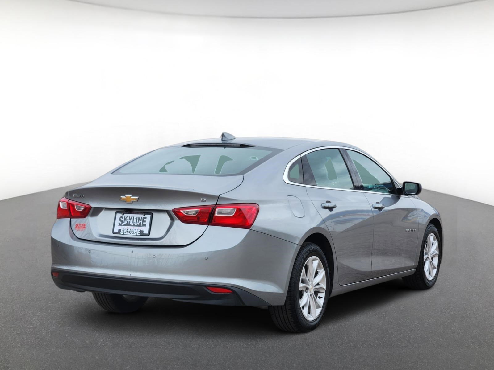 Used 2024 Chevrolet Malibu LT FWD image 4