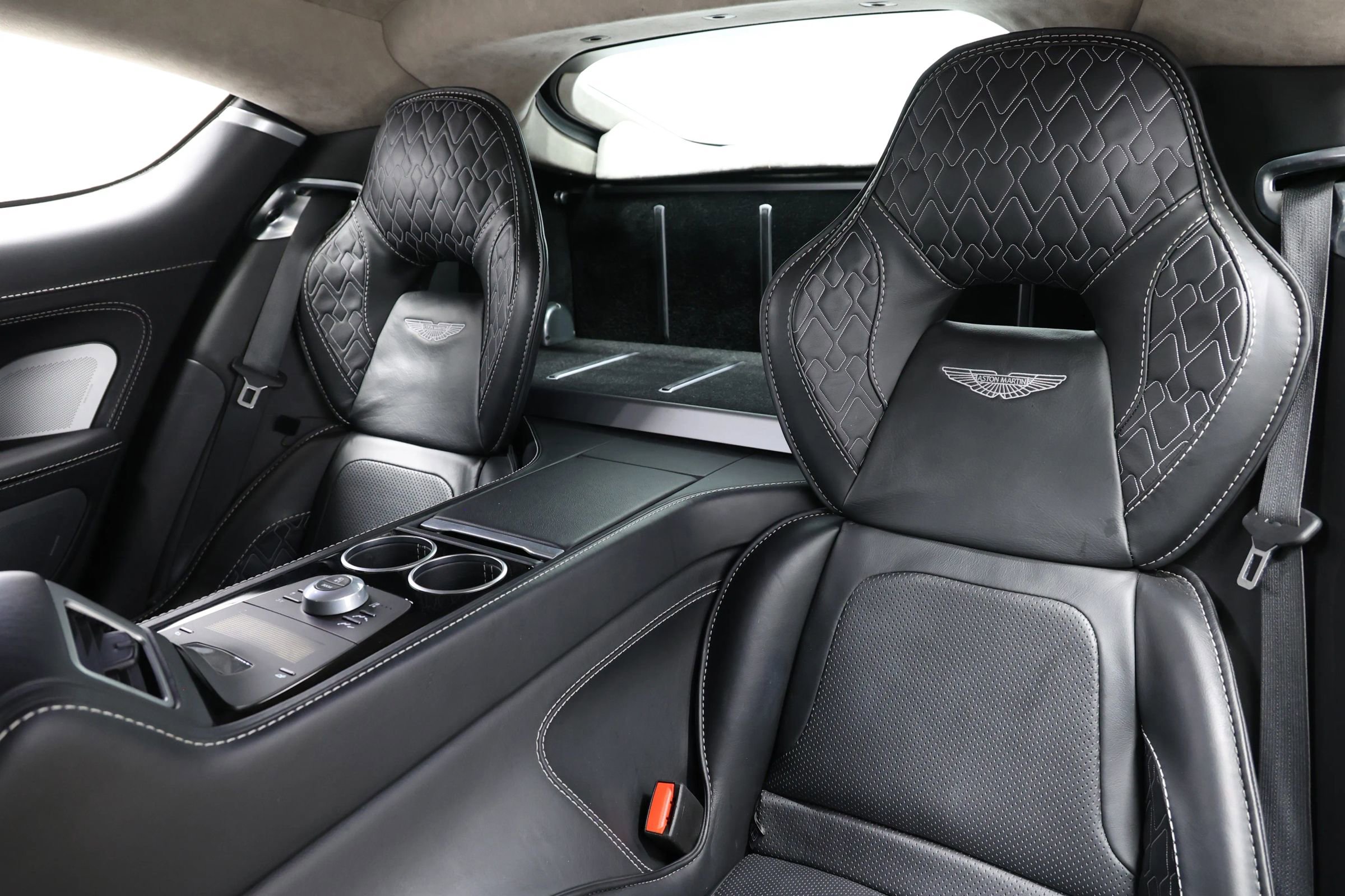 Used 2015 Aston Martin Rapide S image 41