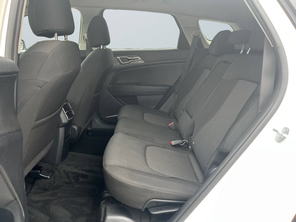 Used 2024 Kia Sportage LX FWD image 13