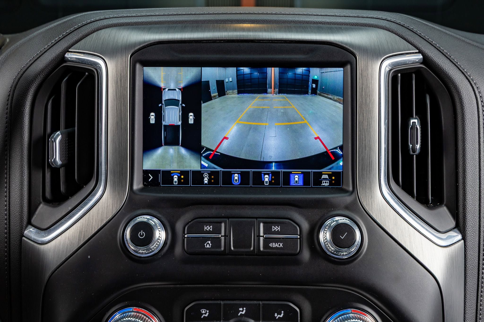 Used 2022 GMC Sierra 2500 Denali AWD/4WD image 25