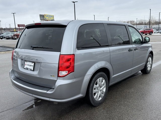 Used 2019 Dodge Grand Caravan SE w/ UConnect Hands-Free Group image 32