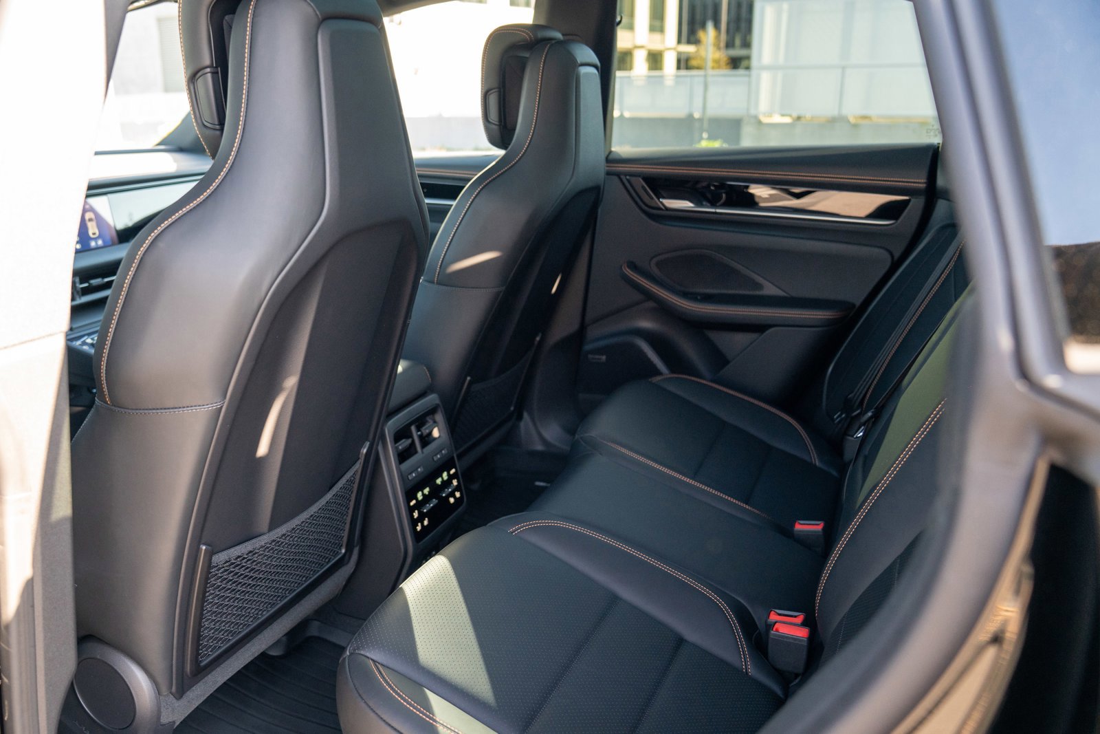 New 2026 Porsche Macan 4 Electric AWD/4WD image 22