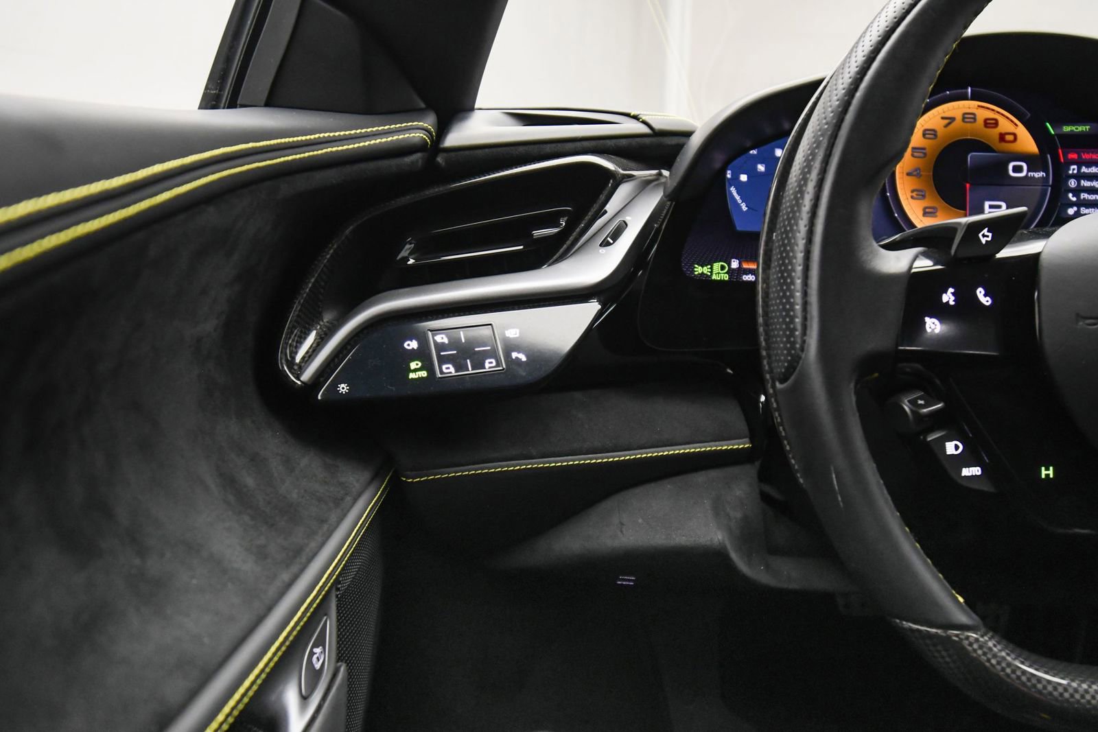 Used 2022 Ferrari SF90 Stradale image 39