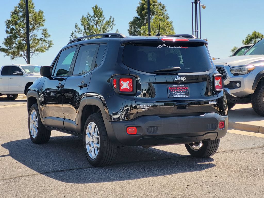 Used 2019 Jeep Renegade Latitude w/ Cold Weather Group AWD/4WD image 6