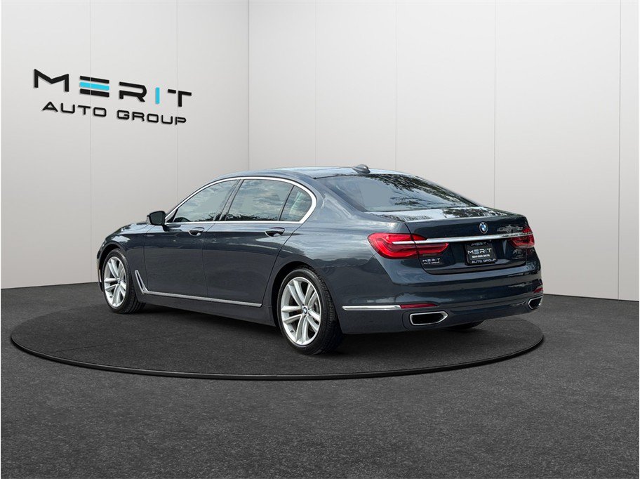 Used 2016 BMW 750i RWD image 6