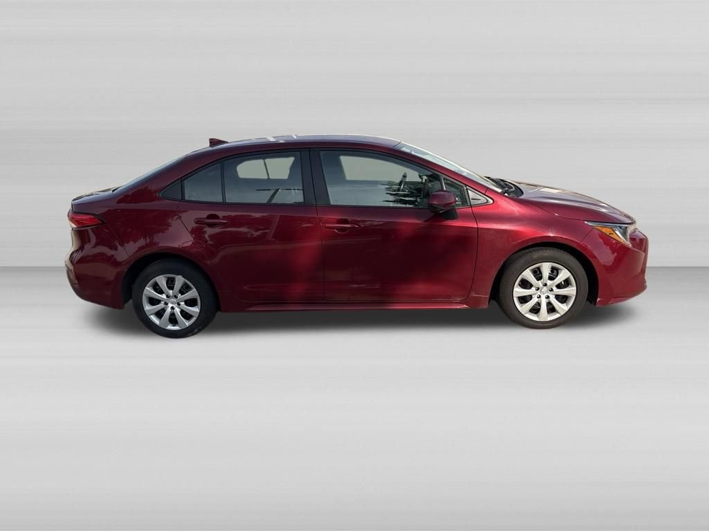 Used 2025 Toyota Corolla LE FWD image 3