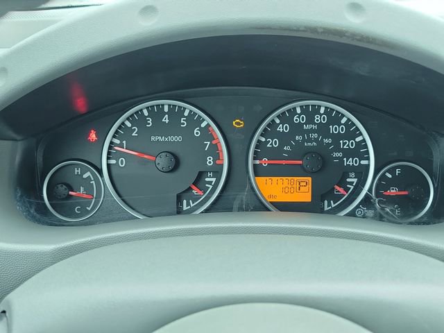 Used 2012 Nissan Frontier SL image 26