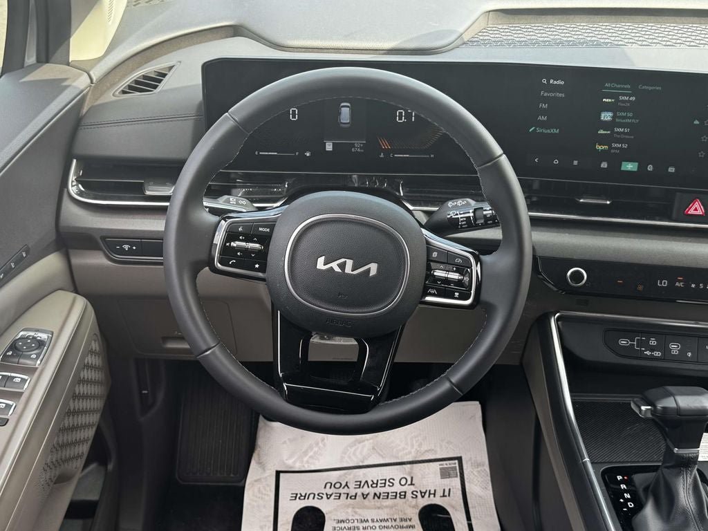 Used 2026 Kia Carnival EX FWD image 14