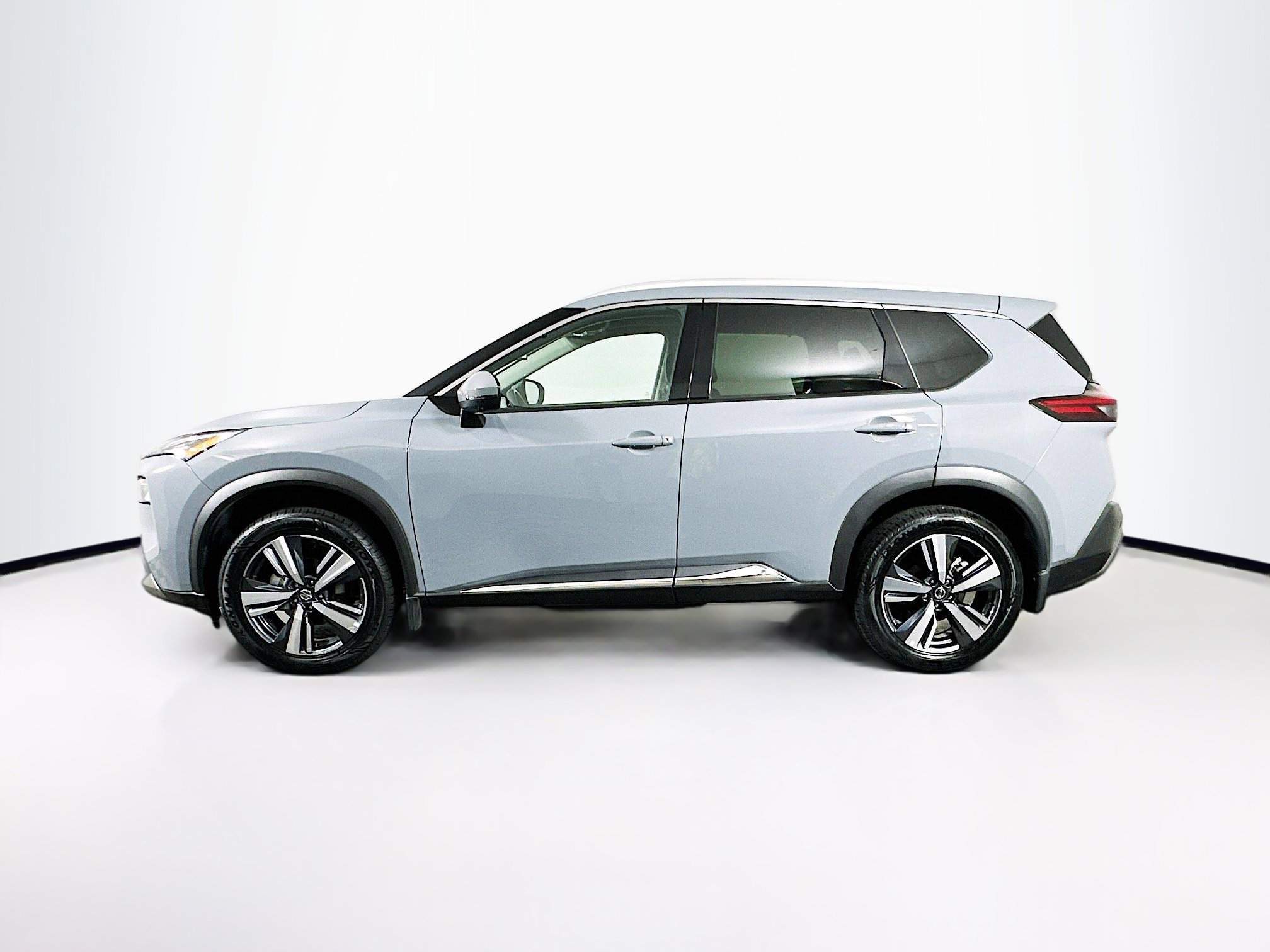 Used 2021 Nissan Rogue SL AWD/4WD image 4